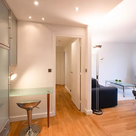 아파트 Luxury Flat Arc De Triomphe 4 Guests 파리